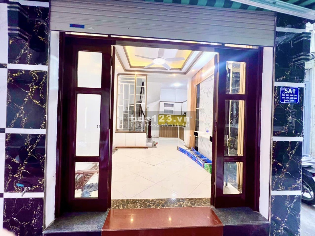 Bán nhà 5 tầng lô góc nở hậu lung linh trung tâm Cầu Giấy