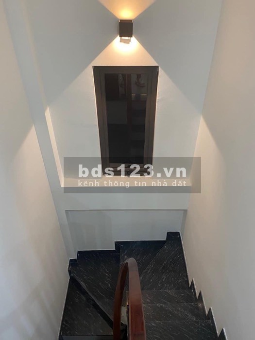 Bán nhà Nguyễn Trãi – Cạnh Royal – Ngõ nông thông 2 đầu – Thang máy – 6,888 tỷ