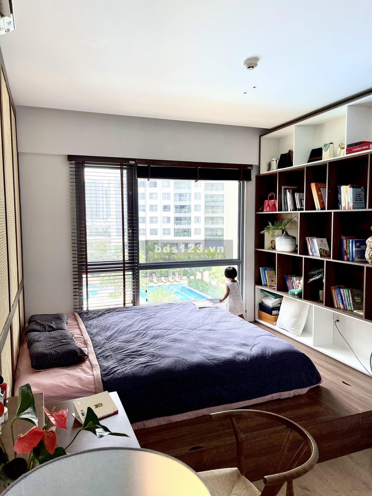 Bán căn hộ 2 phòng ngủ view công viên 3 mặt tiền sông quận 2