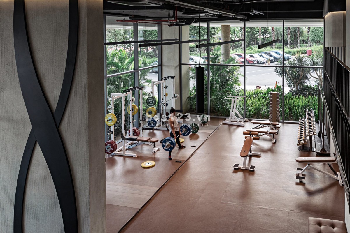 Bán căn hộ 2 phòng ngủ view công viên 3 mặt tiền sông quận 2