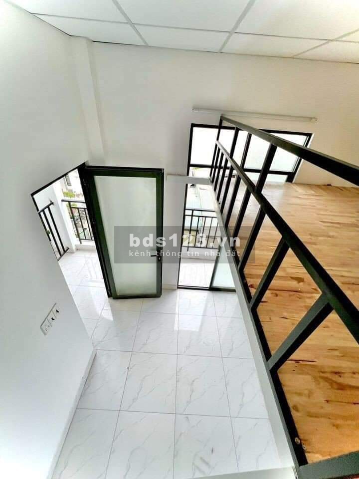 Phòng có gác siêu thoáng mát ngay Lâm Văn Bền Quận 7