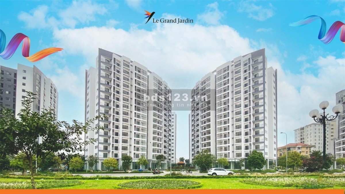 Bán căn hộ 3pn, view hồ tại Long Biên, LH0979425146