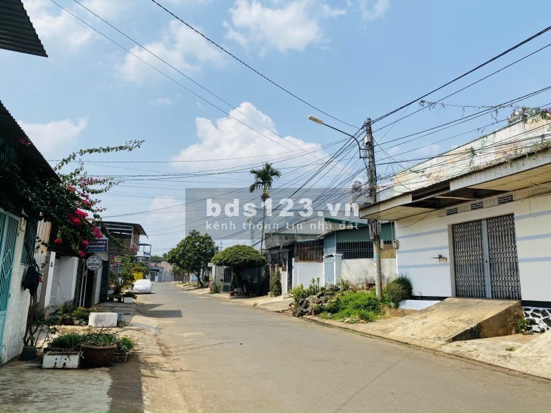 Chỉ 515tr có ngay nhà Củ Chi 3PN 2WC 150m2, ngay đường Võ Thị Dòn, TTH, sổ sẵn