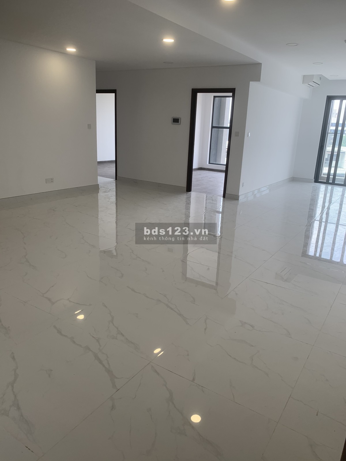 Cho thuê gấp 2pn Brilliant Celadon City 13tr ở liền