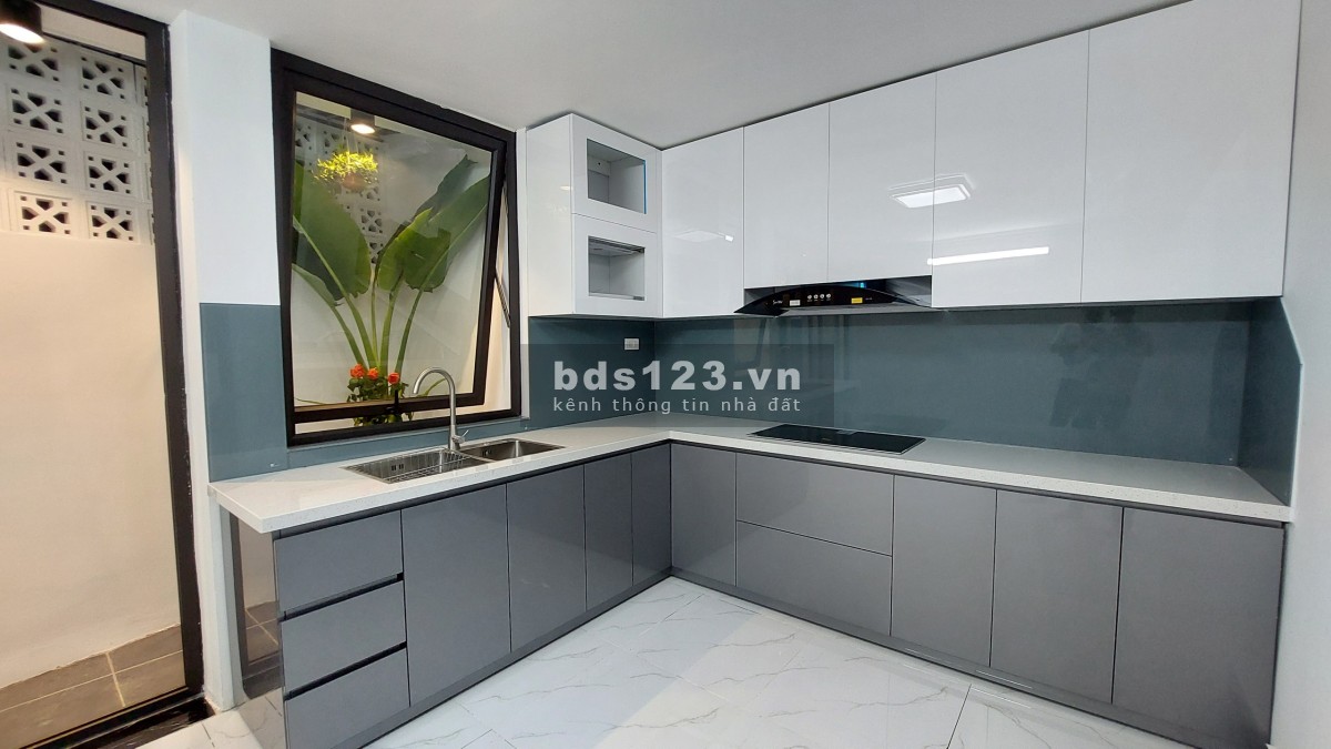 Siêu Hot Thuỵ Khuê, Võng Thị, Tây Hồ. Sân cổng riêng, gần ô tô. DT 60M giá 6.8 tỷ