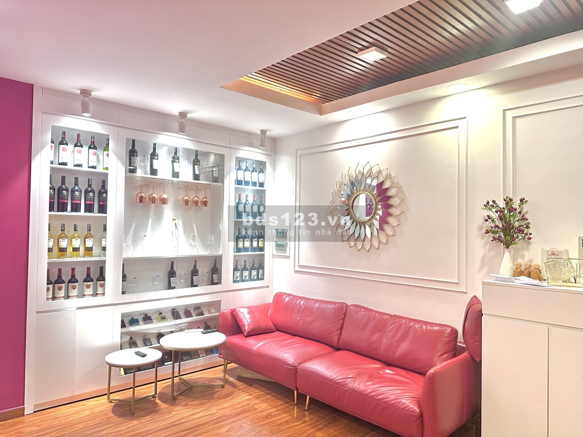Cần bán căn hộ chung cư Hoàng Kim Thế Gia, 31 Trương Phước Phan, Q.Bình Tân, HCM.