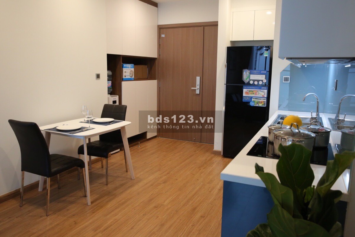 Chính chủ bán căn góc chung cư CT2C Nghĩa Đô giá 2.2 tỷ