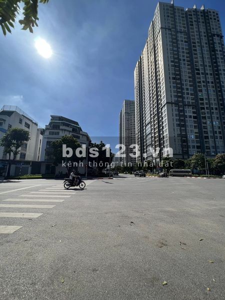 Bán nhà đẹp Phố Nguyễn Văn Giáp Nam Từ Liêm DT 65m2 giá 6,7 tỷ tiện ích ngập tràn