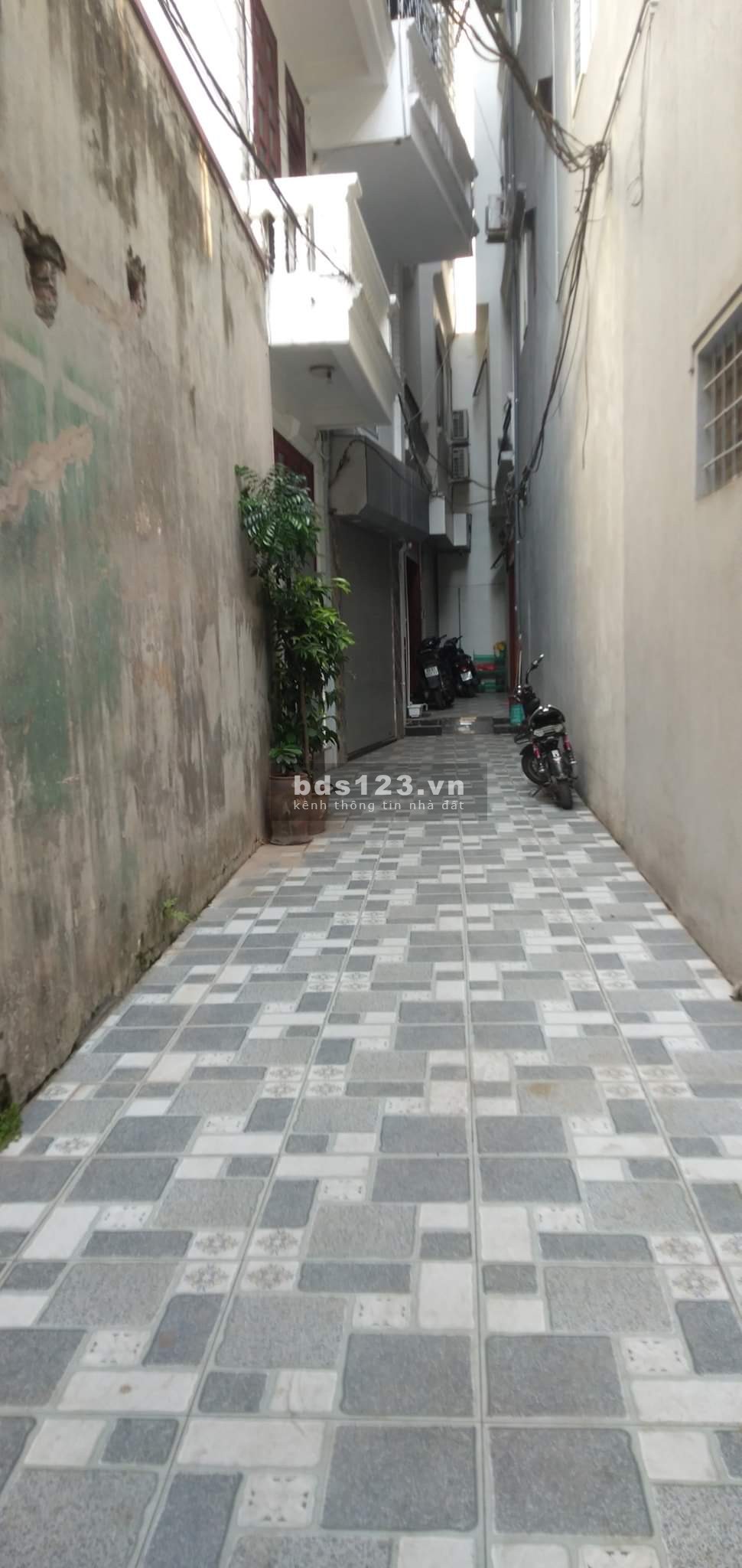 SIÊU HIẾM, bán nhà Phố Lê Văn Lương, 45m2, Hơn 4 Tỷ