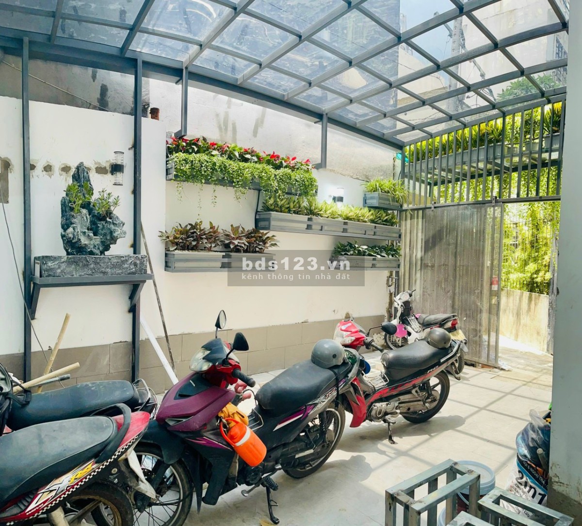 CHDV mới 100% Điện Biên Phủ gần ĐH Hồng Bàng, P 15, BT, Tphcm,10x20m 200m đất, 19 phòng TN 160Tr