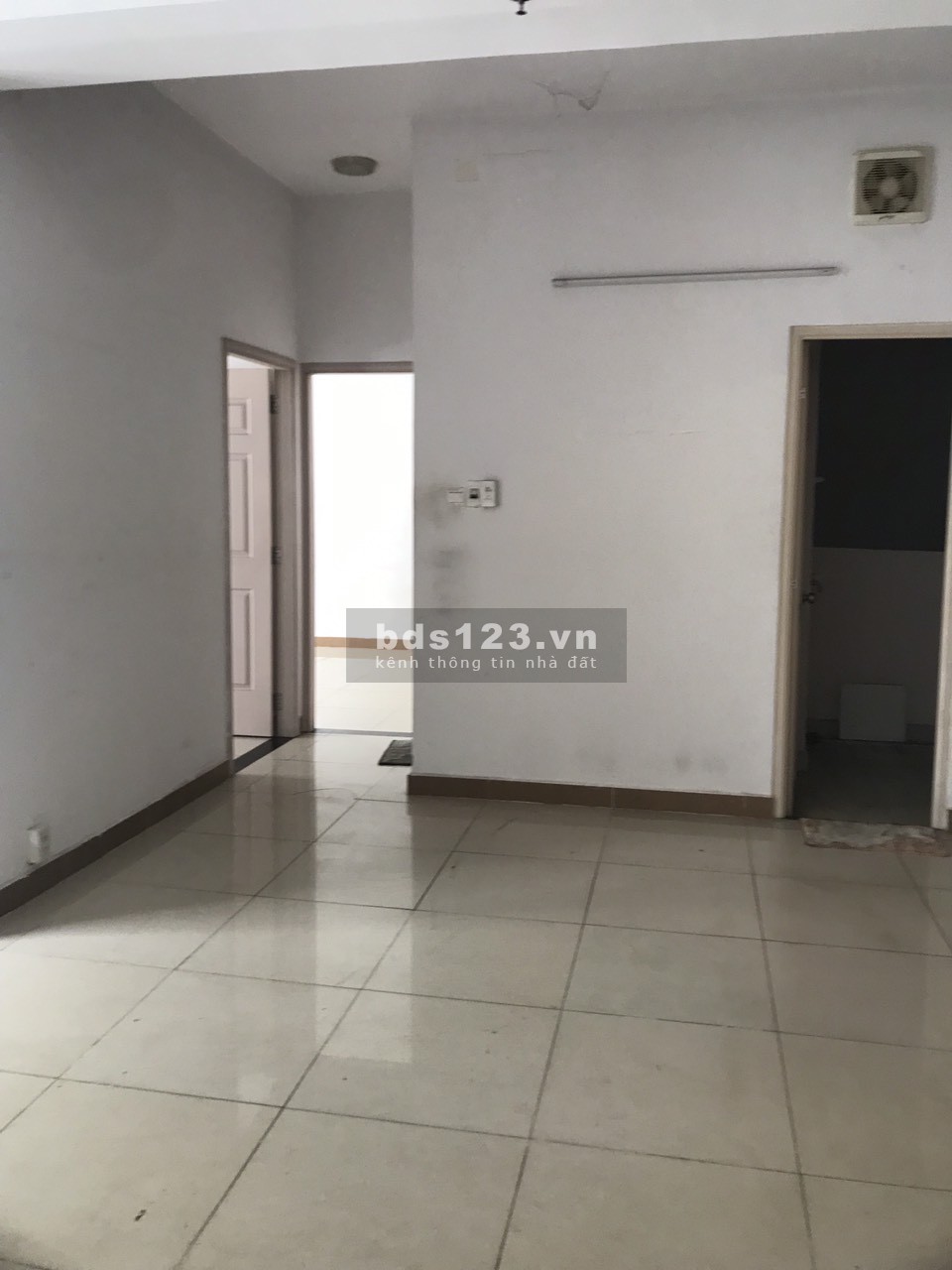 Cho thuê căn hộ 3 phòng ngủ chung cư Đức Khải quận 2 giá 12tr/tháng