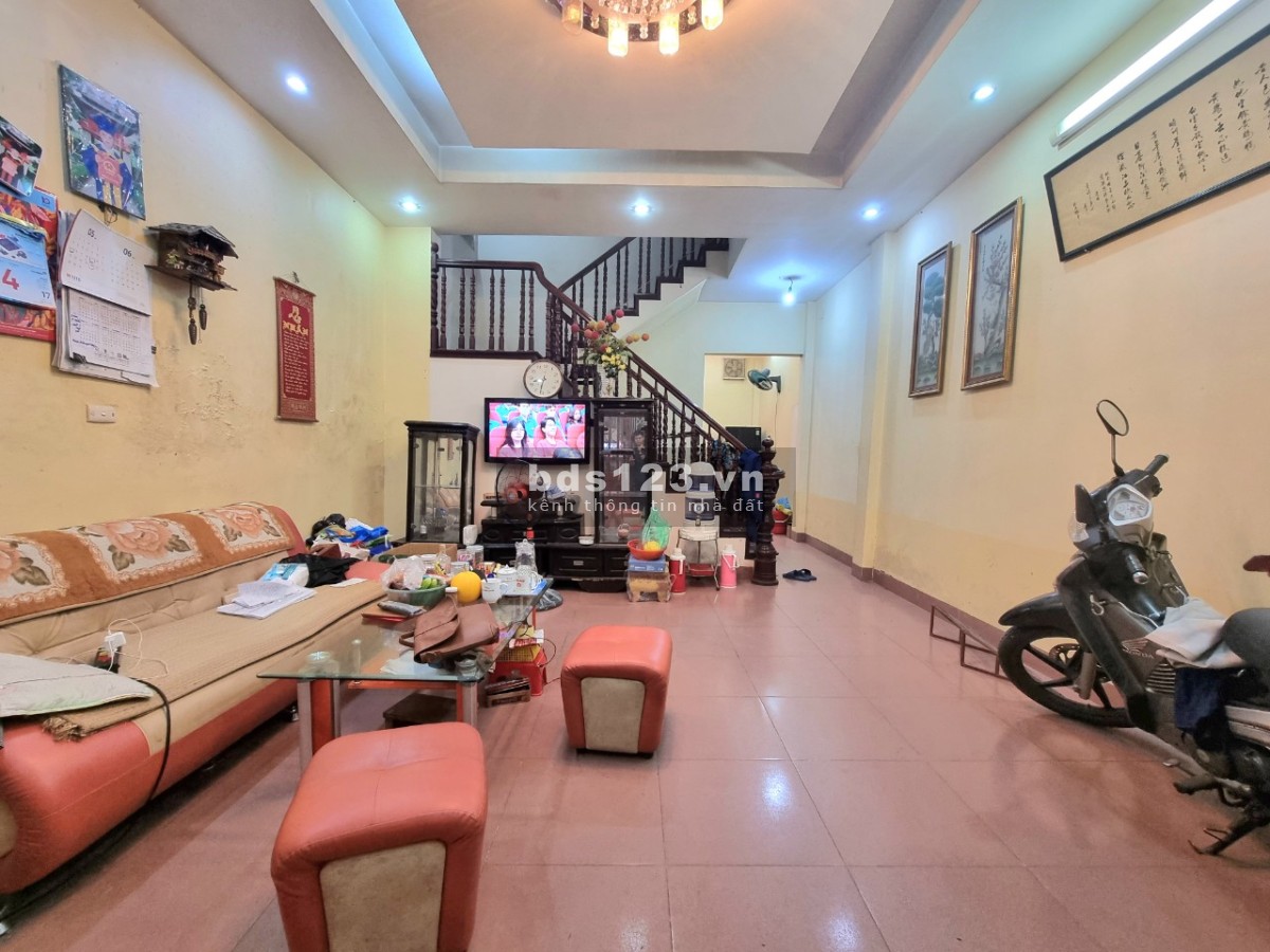 Bán nhà chính chủ số 18 ngõ 528 La Thành, Giảng võ, Ba đinh, Hà Nội