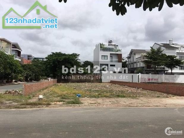 Gia đình về quê bán gấp 500m2 có 100m2 thổ cư ngay sát chợ đang hoạt động sầm uất giá rẻ