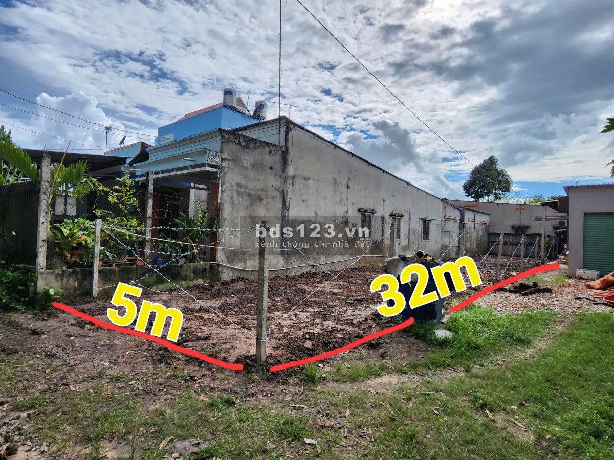 KẸT tiền làm ăn bán miếng đất Chính chủ Củ Chi 5x32m thổ cư, gần ngã 4 Tân Quy, TL8 vào 300m