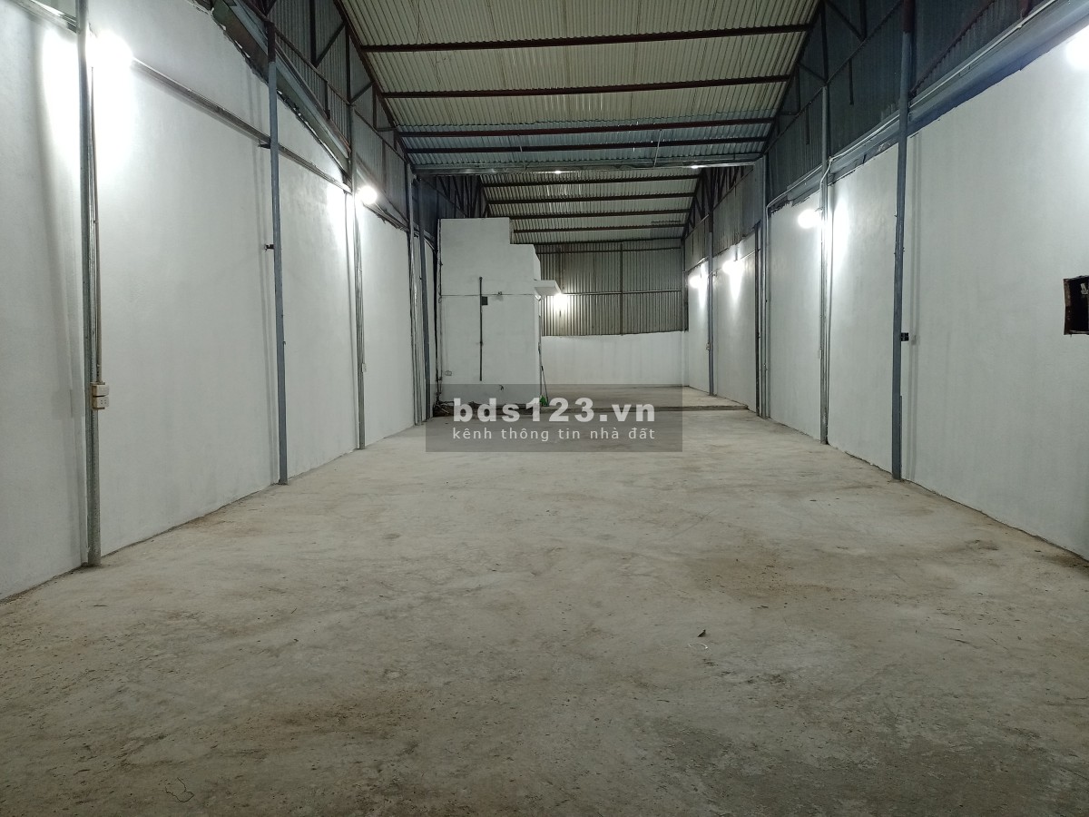 Chính chủ cho thuê cửa hàng, S-166m2, MT 6.7m, giá 10tr/tháng mặt đường Quốc lộ 3 Mai Lâm - Đông Anh