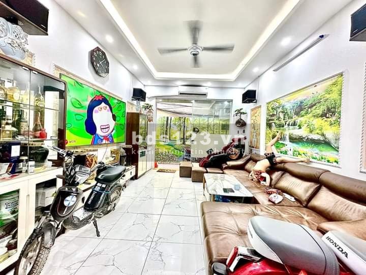 Đẹp ko tì vết – Bán nhà Hoàng Mai 45m2 nở hậu, full nội thất 100tr/m2
