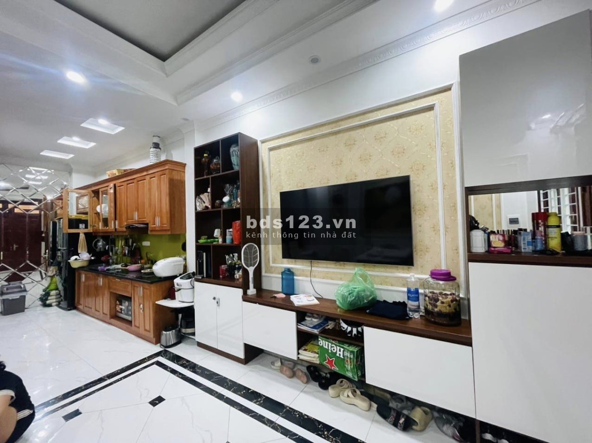 Bán nhà Vũ Xuân Thiều 3m x 4,5 tầng x mt 4,1m - nhà đẹp - tặng…