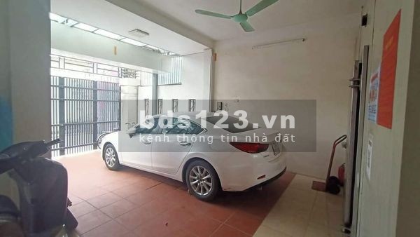 Bán Nhà Ngõ Chợ Ngọc Thụy, ngõ thông Ngọc Lâm