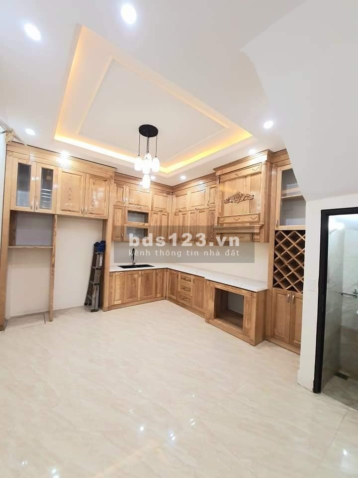 Bán nhà Tô Hiệu 5 tầng, mặt tiền 5,6m 5 tỷ 2