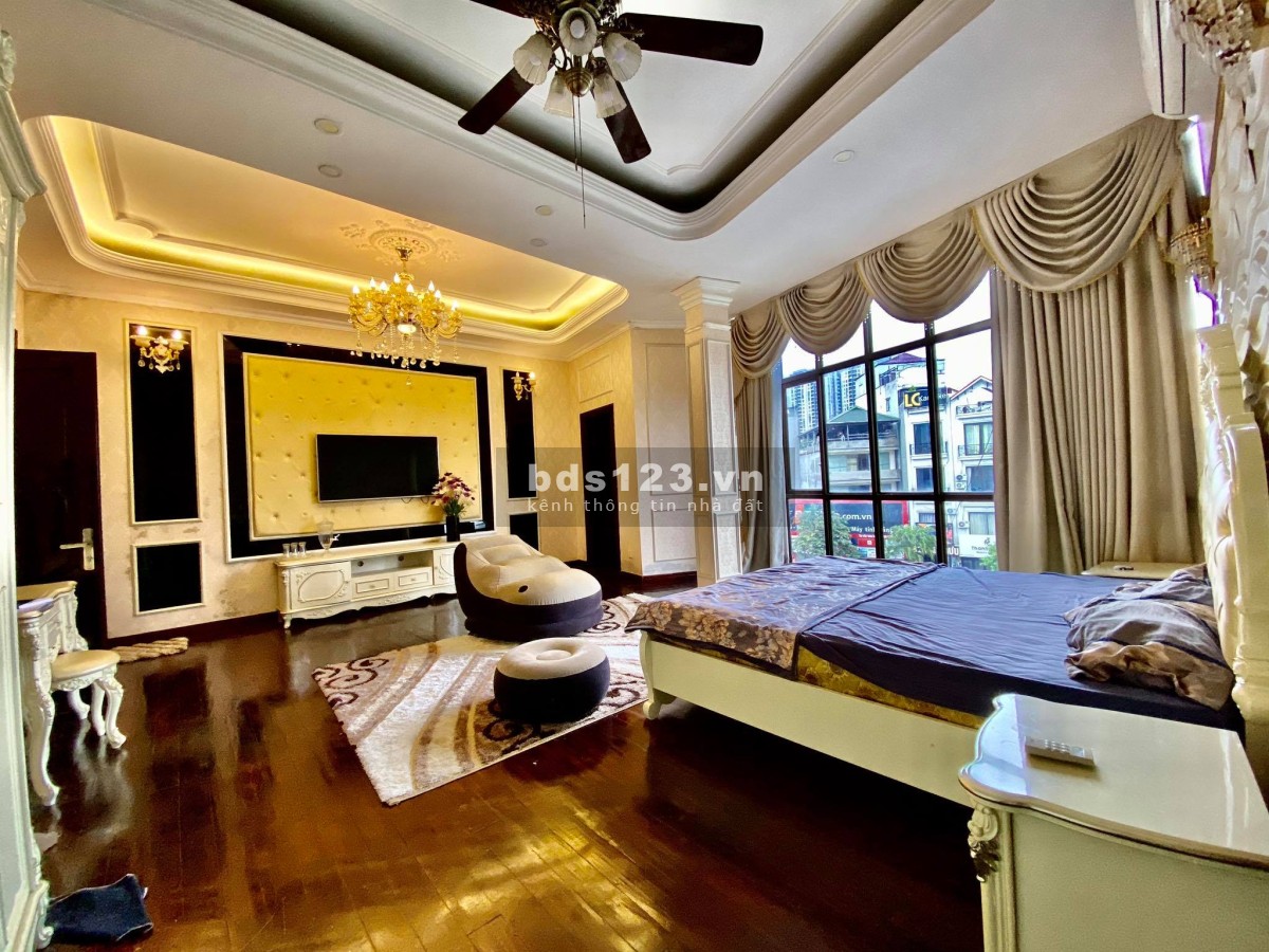 Bán nhà đường Láng 60M2 5.3 tỷ - Lô góc siêu thoáng