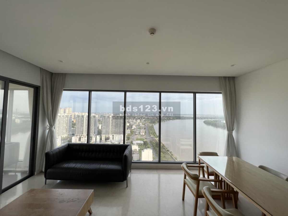 Bán căn hộ 3PN, View sông, DT 117m2 tại Diamond Island Q2