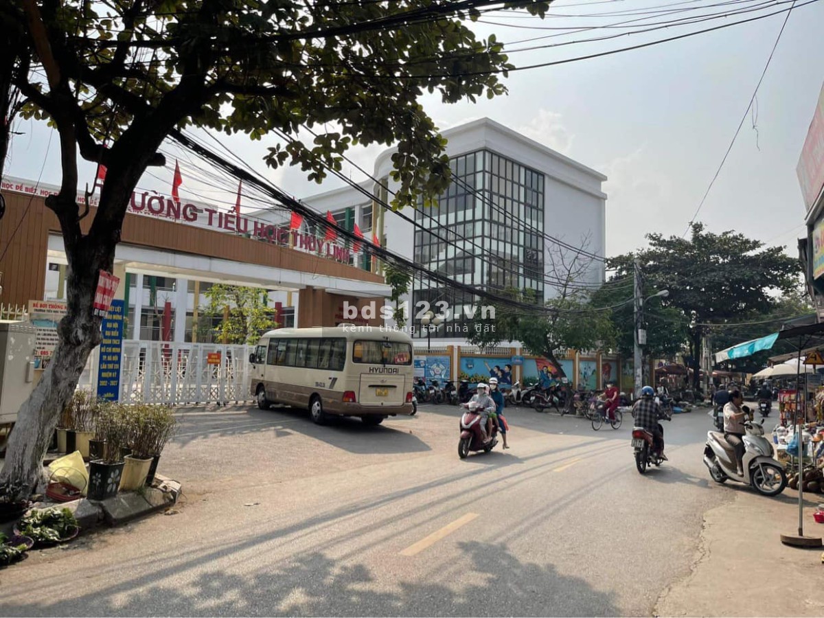 Bán nhà Thúy Lĩnh 50 triêu/M2 – Ngõ ô tô thông – Khu trung tâm, gần chợ, trường học