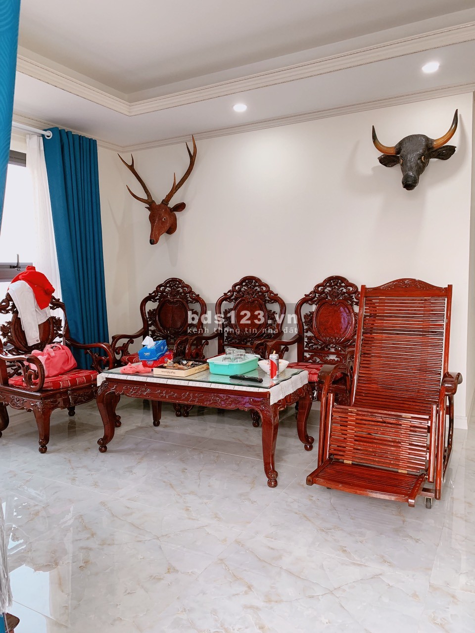 Bán căn học góc 3PN, 2WC, 107m2, tầng cao, view sông đẹp thoáng mát. Giá : 4,2tỷ( full nội thất )