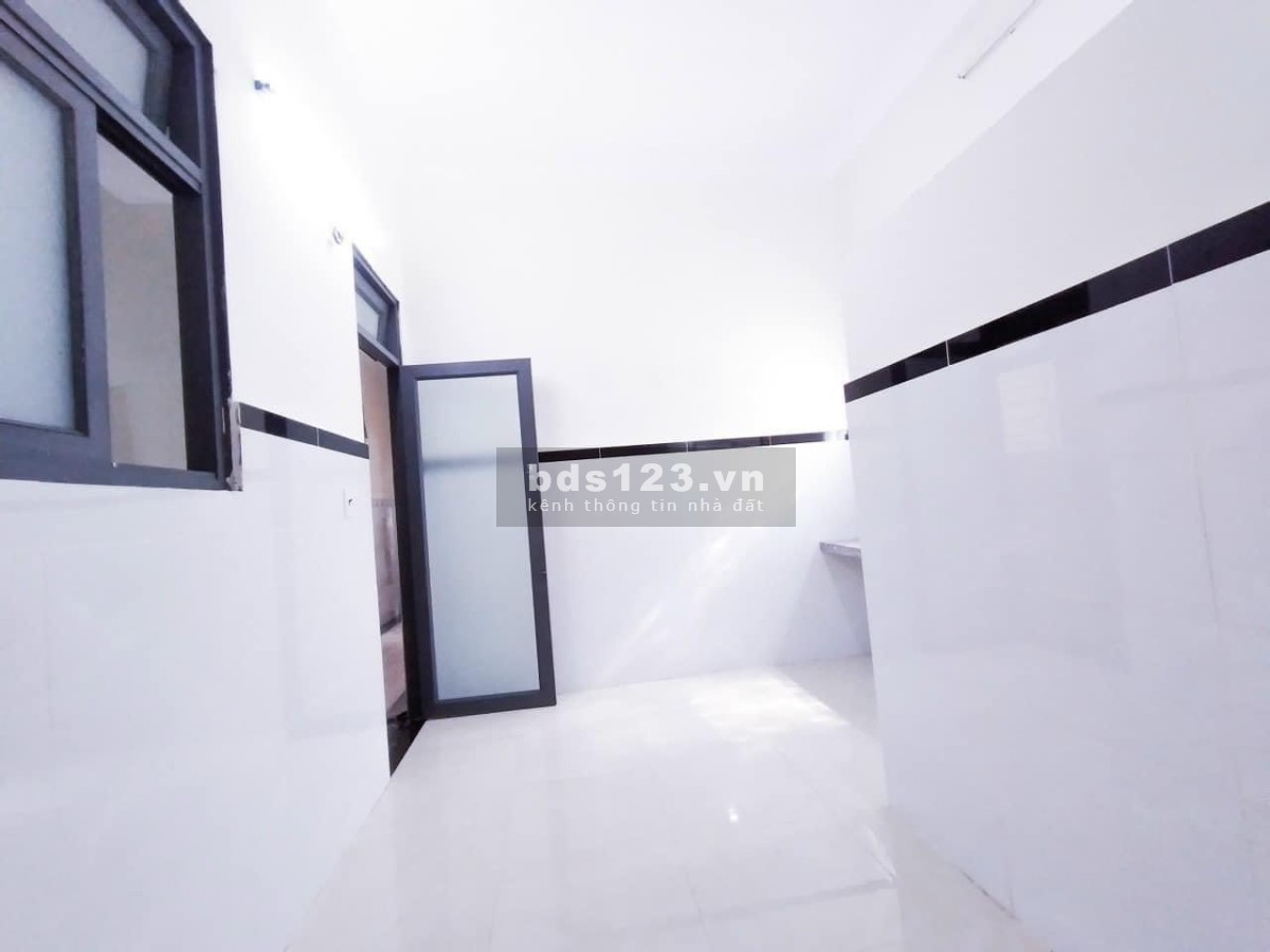 Cho thuê phòng cổng lớn Phường 15 quận Tân Bình