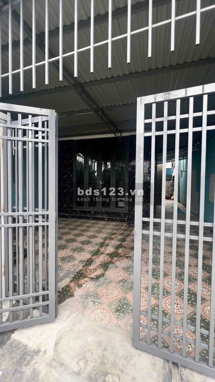 Bán nhà 2MT đường Bàu Tre, Xã Tân An Hội, Huyện Củ Chi, có 2PN, 1WC. SHR 110m² giá 665 Triệu