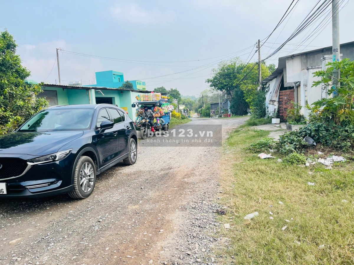 bán căn nhà đường Lê Đức Linh xã Phước Vĩnh An, Huyện Củ Chi. SHR 195,6m , Giá 465 triệu.