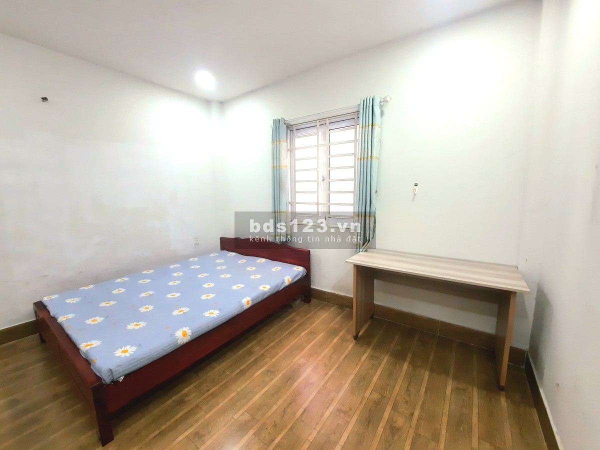Phòng trọ đường Tô Hiệu - có cửa sổ, rộng thoáng, khu vực an ninh, Phòng trống ở ngay