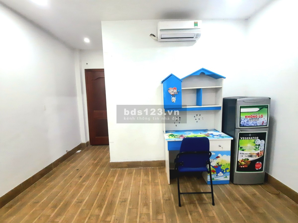 Phòng trọ đường Tô Hiệu - có cửa sổ, rộng thoáng, khu vực an ninh, Phòng trống ở ngay