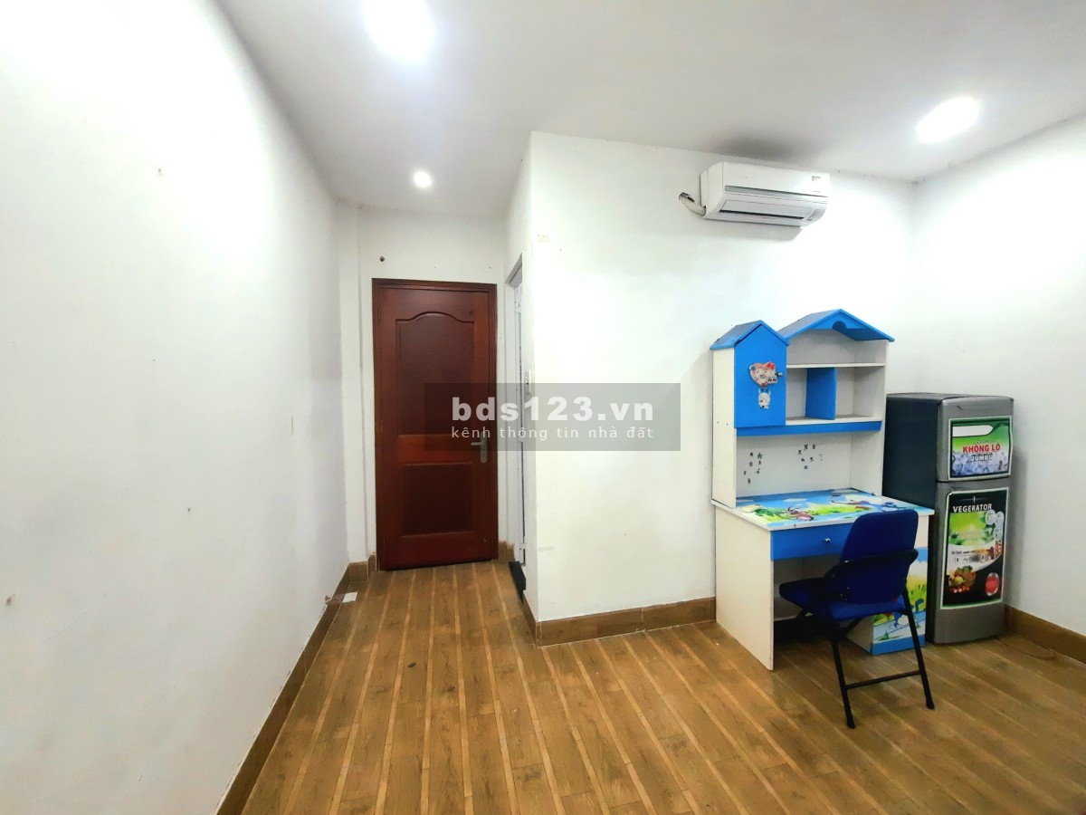 Phòng trọ đường Tô Hiệu - có cửa sổ, rộng thoáng, khu vực an ninh, Phòng trống ở ngay