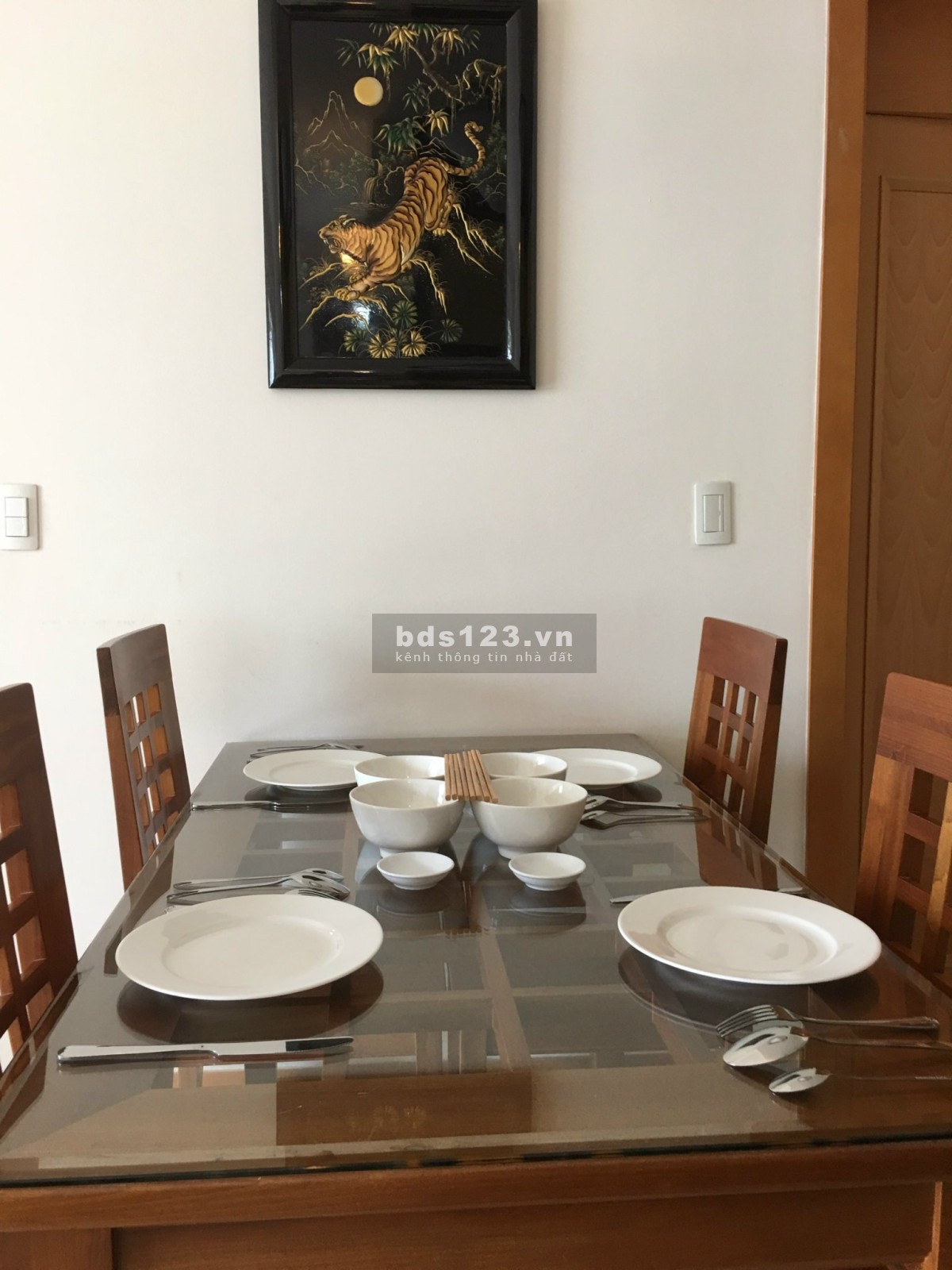 Cho Thuê Căn hộ 2 PN 98m2 The Manor trung tâm Q1, giá 20tr siêu tốt