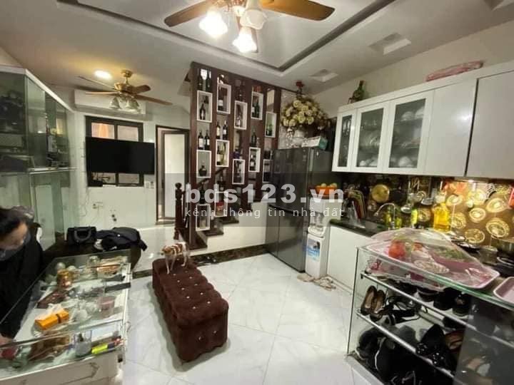 Bán Nhà Đẹp Bạch Mai, Hai Bà Trưng 32m, 5 tầng, mt 4.4m, giá 4.95 tỷ.