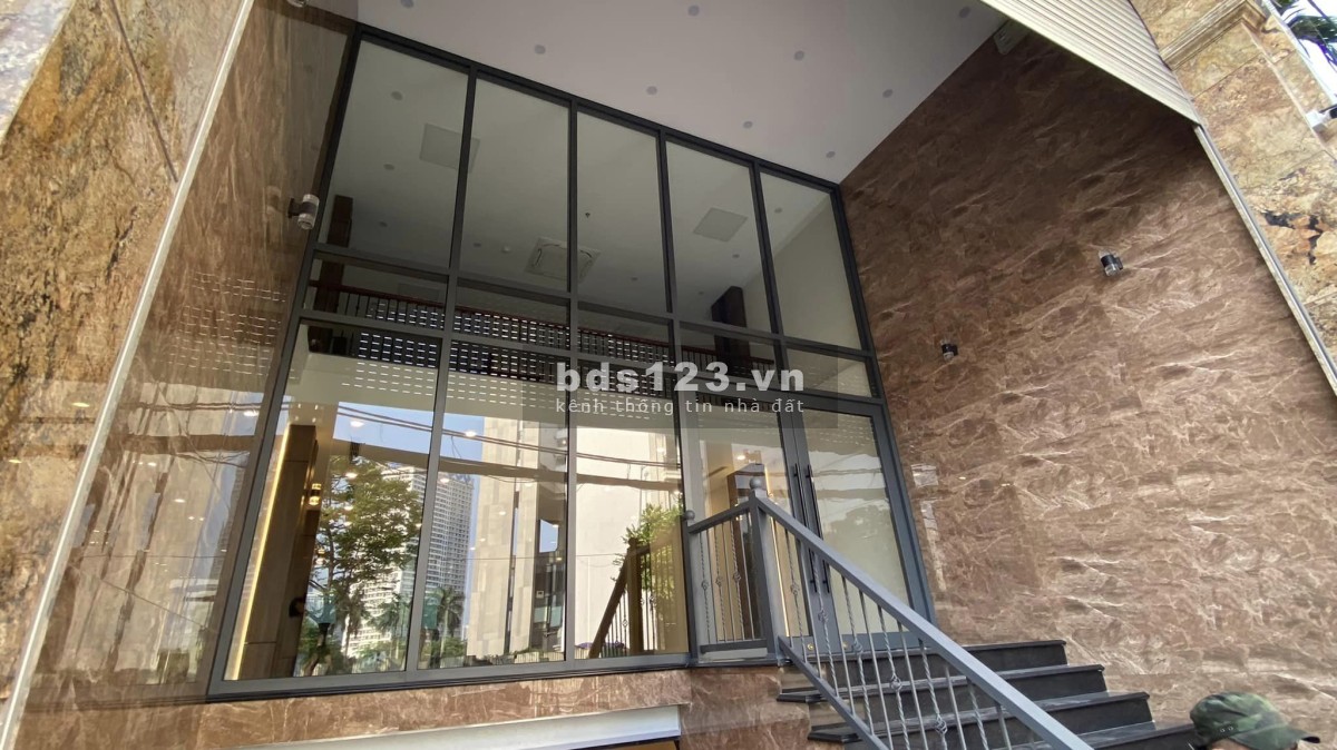 Bán nhà riêng MP Láng Hạ Đống Đa hiếm vị trí đẹp lô góc vỉa hè KD 140m 6mMT chỉ 55 tỷ