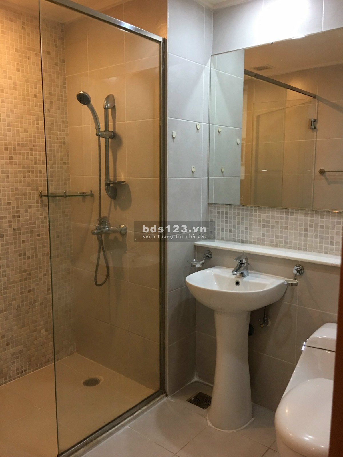 Cho Thuê Căn hộ 2 PN 98m2 The Manor trung tâm Q1, giá 20tr siêu tốt