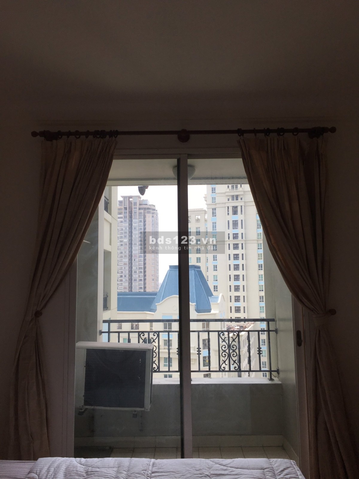 Cho Thuê Căn hộ 2 PN 98m2 The Manor trung tâm Q1, giá 20tr siêu tốt