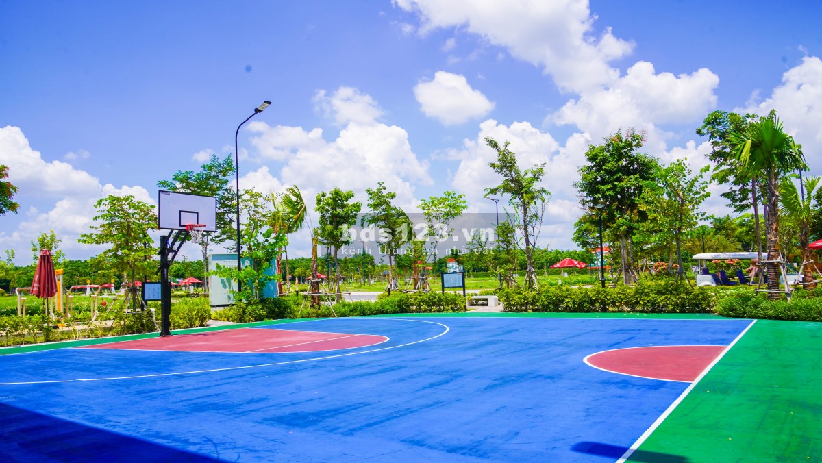 Cần bán 2lô đất đô thị trung tâm thị trấn Chơn Thành mặt tiền trước đất 19m, dt 102m2 hướng nam, bắc