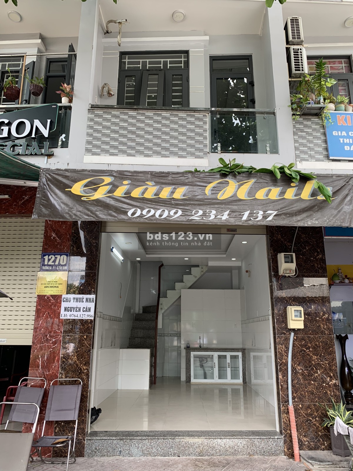 Cho thuê nhà mặt tiền 21m2 (01 trệt & 01 lầu), đường Trường Sa, q. Phú Nhuận
