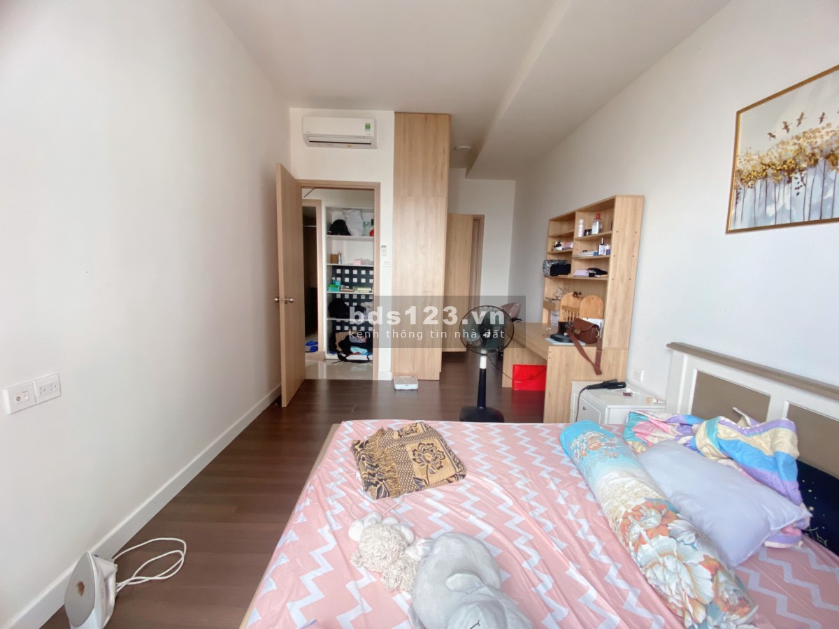 Bán căn 2PN full nội thất giá 3.9 tỷ The Sun Avenue, Q2