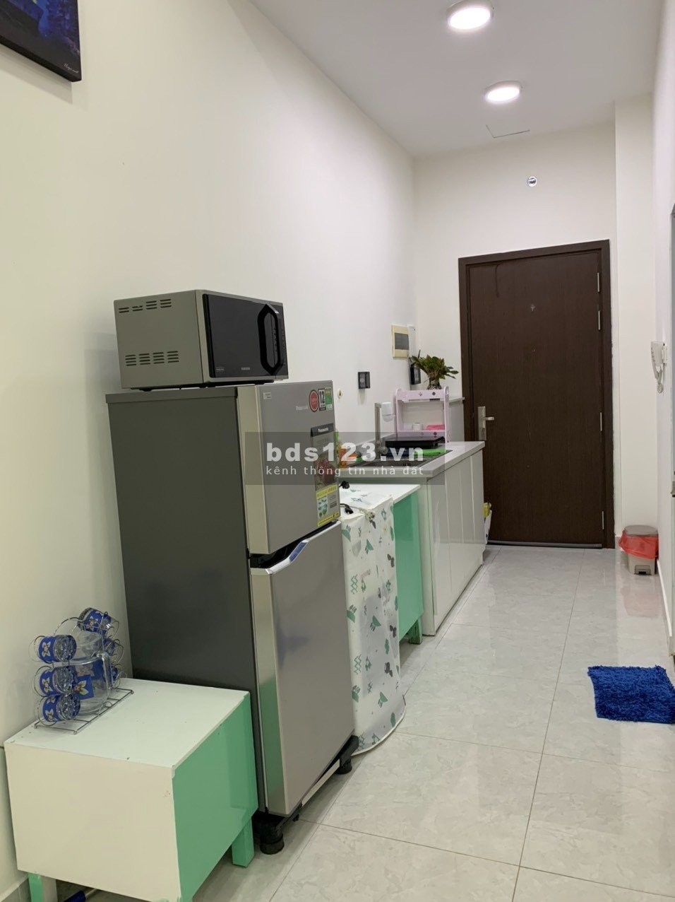 Cho thuê studio 10,5 triệu 37m2 nội thất full đặc biệt có ban công rất mát