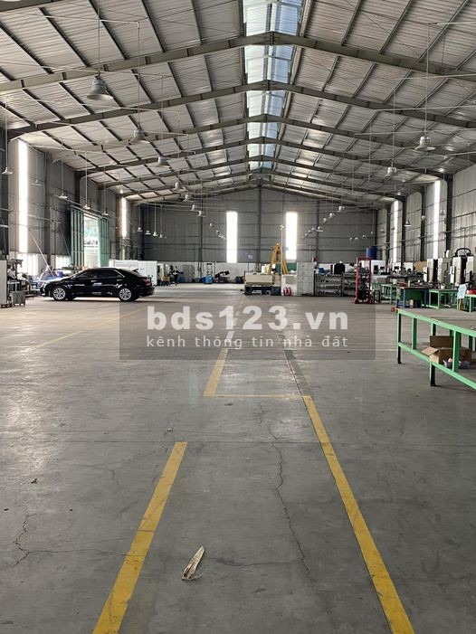 Cho thuê kho xưởng đẹp 900m2 tại đường Ao Đôi, quận Bình Tân.