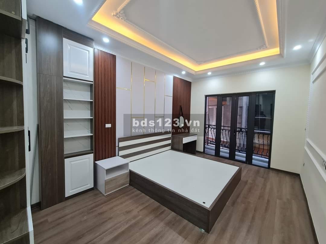 Ô tô 4 chỗ đỗ cổng - Trung tâm Ba Đình - 40m ra phố Ngọc Khánh