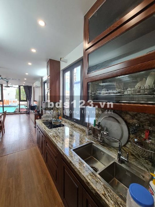 Bán nhà mặt phố Trương Định Hai Bà Trưng lô góc,kinh doanh tốt, thang máy, 50m2x6 tầng, 12 tỷ.