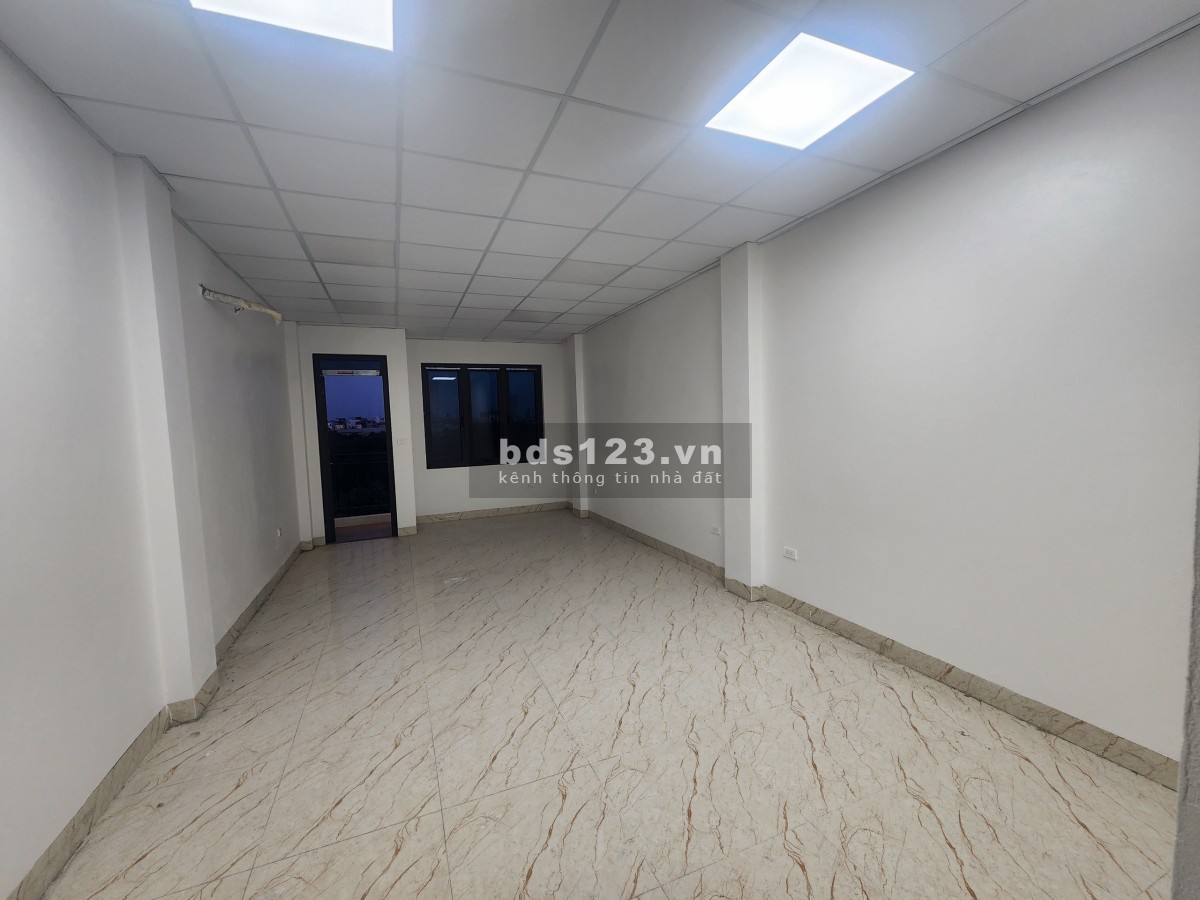 Cho thuê nhà nguyên căn 4 tầng hoặc có thể thuê lẻ 4tr/ tầng ở Vạn Phúc Hà Đôngg(0865100903)