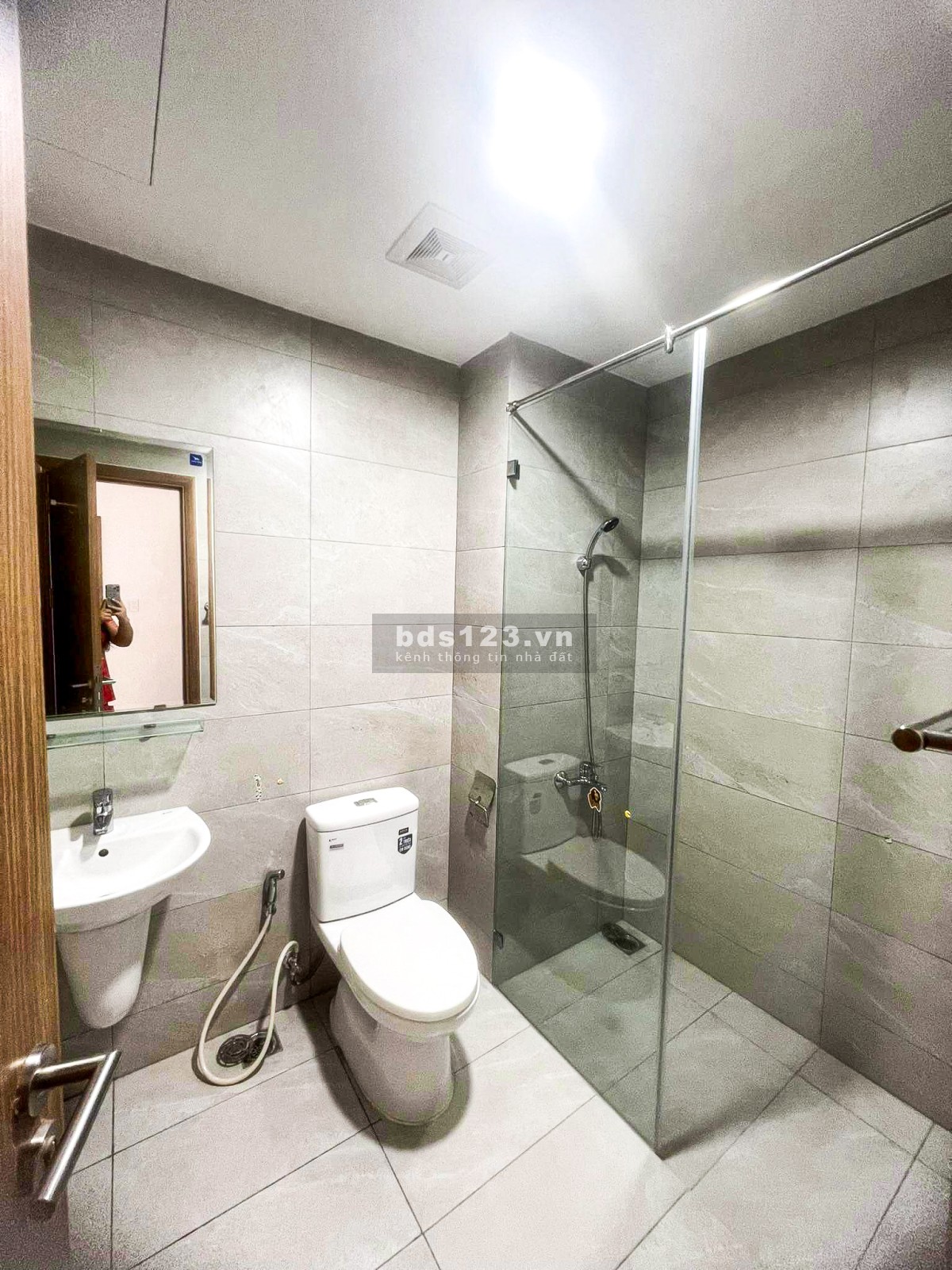 Cho thuê căn hộ 2PN 2WC 80M có ban công Đầy Đủ Nội Thất The Habitat Bình Dương