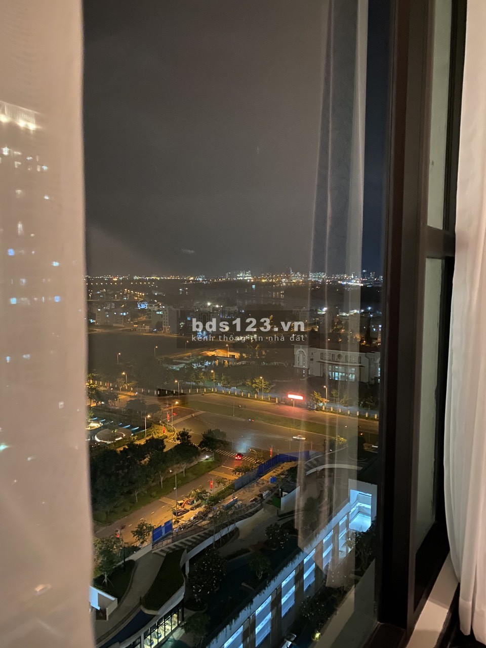 Bán căn hộ Duplex Feliz En Vista full nội thất giá 8ty811