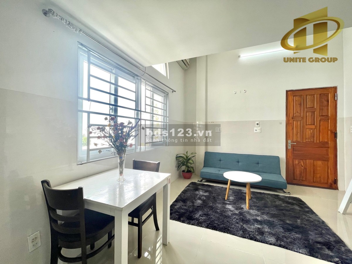 Duplex full nội thất máy giặt riêng ngay mặt tiền đường 85 gần công an phường Tân Quy quận 7