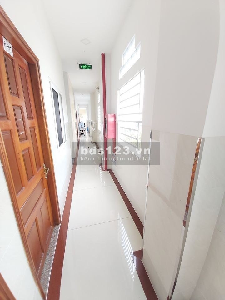 Duplex full nội thất máy giặt riêng ngay mặt tiền đường 85 gần công an phường Tân Quy quận 7